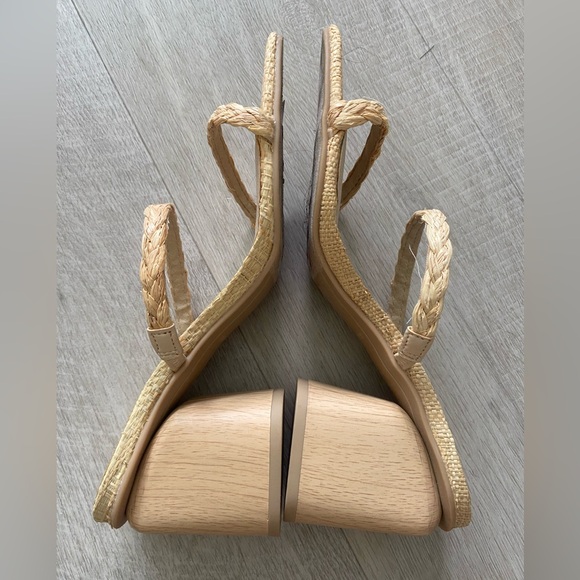 Dolce Vita Raffia Sandal - Picture 7 of 8